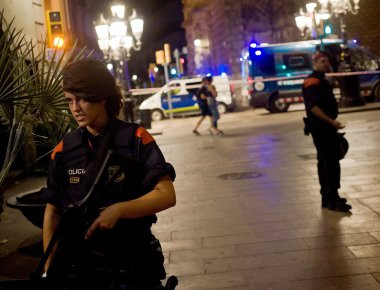 Βαρκελώνη: Αυτοί είναι οι τέσσερις ύποπτοι που αναζητούν οι Αρχές για την τρομοκρατική επίθεση (φωτό)